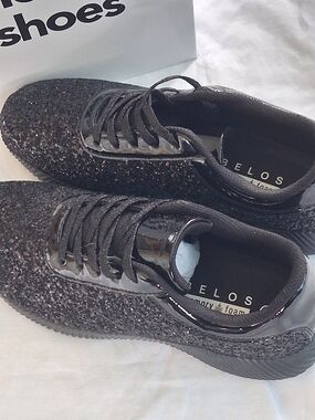 Black Glitter Lace-Up Women's Sneakers